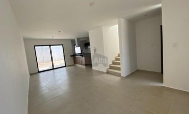 CASA EN PRIVADA CON ALBERCA en zona Walmart Muñoz – San Luis Potosí