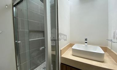 CASA EN PRIVADA CON ALBERCA en zona Walmart Muñoz – San Luis Potosí