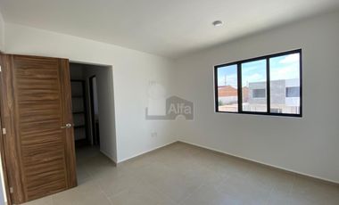 CASA EN PRIVADA CON ALBERCA en zona Walmart Muñoz – San Luis Potosí