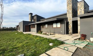 EXCLUSIVO CONDOMINIO DE PARCELAS