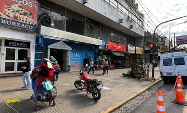 Oficina en alquiler frente a estación Burzaco
