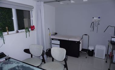 Edificio con 7 Consultorios en Venta – Ubicación Estratégica en Ensenada | BC