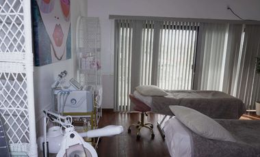 Edificio con 7 Consultorios en Venta – Ubicación Estratégica en Ensenada | BC