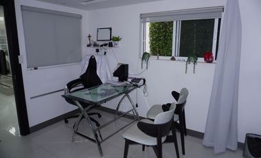 Edificio con 7 Consultorios en Venta – Ubicación Estratégica en Ensenada | BC