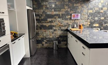 VENTA CASA EN FRACC LOS ROBLES METEPEC