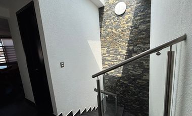 VENTA CASA EN FRACC LOS ROBLES METEPEC