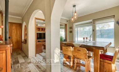 Casa en venta en Ñuñoa. Preciosa e impecable al lado del parque. Llegar y habitar!!!!