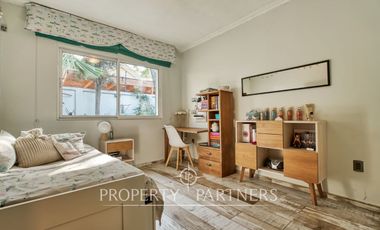 Casa en venta en Ñuñoa. Preciosa e impecable al lado del parque. Llegar y habitar!!!!