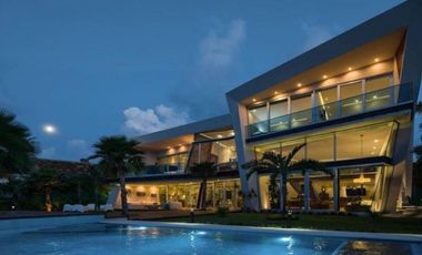 CASA EN VENTA ZONA HOTELERA CANCUN COLDWELL BANKER