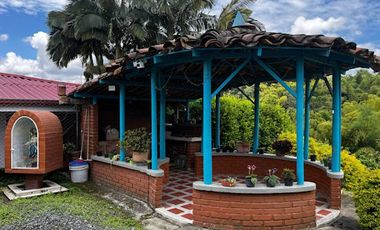 ARRIENDO de CASA CAMPESTRE en SANTA ROSA DE CABAL