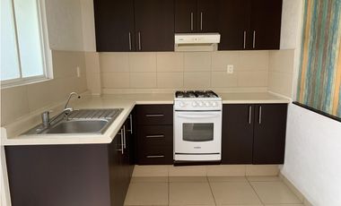 CASA EN RENTA EN LAS MISIONES I CERCA DEL PARQUE TOLUCA 2000