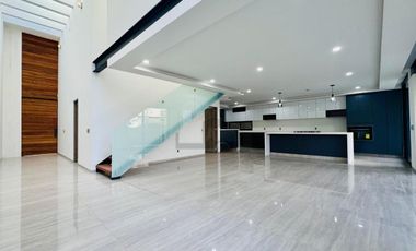 Casa en venta en Querétaro. Fraccionamiento Altozano.