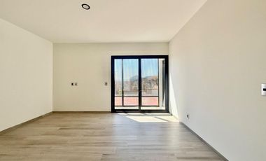 Casa en venta en Querétaro. Fraccionamiento Altozano.