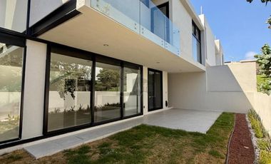 Casa en venta yo renta en Querétaro. Fraccionamiento Altozano.