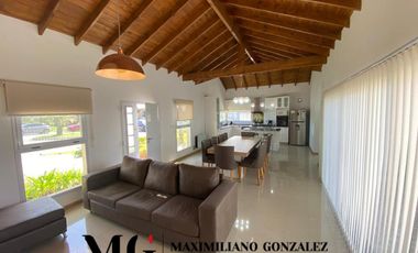 Casa en  venta, 7 ambientes - Lagos de Canning