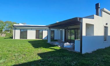 VENTA | CASA A ESTRENAR | ARENAS CHICO