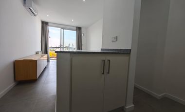 5 entre 42 y 43 La Plata -Monoambiente amoblado en ALQUILER