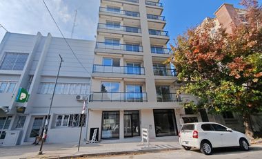 5 entre 42 y 43 La Plata -Monoambiente amoblado en ALQUILER