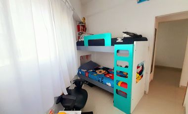 Casa en Lote propio, de 3 amb con Terraza!