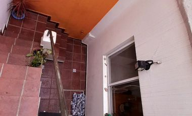Casa en Lote propio, de 3 amb con Terraza!