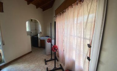 Casa en Lote propio, de 3 amb con Terraza!