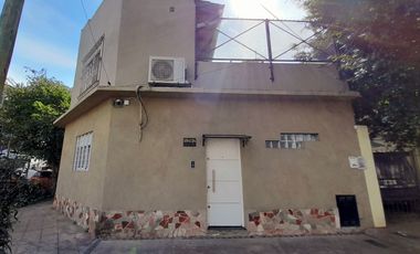 Casa en Lote propio, de 3 amb con Terraza!
