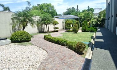 Dúplex en venta - 2 dormitorios 2 baños - cochera - 86mts2 - Tolosa, La Plata