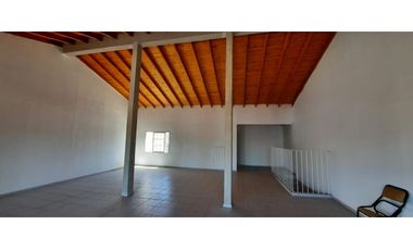 CASA EN 2 PLANTAS - APTO CREDITO