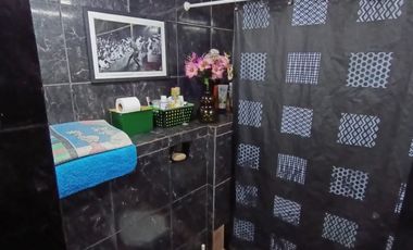 Casa 3 ambientes + departamento 2 ambientes al frente