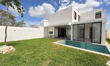 Casa en Privada Residencial en Sitpach