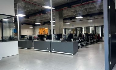 Oficina en Renta en Valle Oriente