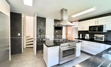 Casa en Venta en Bosque de las Lomas