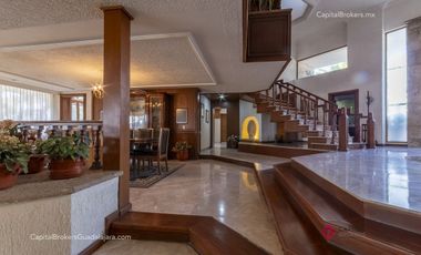 Casa con alberca en venta en San Wenceslao Zapopan