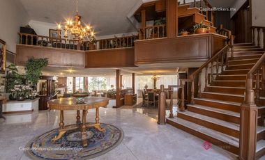 Casa con alberca en venta en San Wenceslao Zapopan