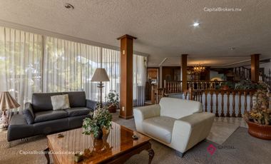 Casa con alberca en venta en San Wenceslao Zapopan