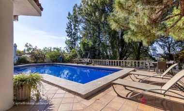 Casa con alberca en venta en San Wenceslao Zapopan