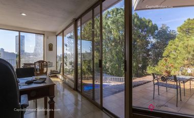 Casa con alberca en venta en San Wenceslao Zapopan