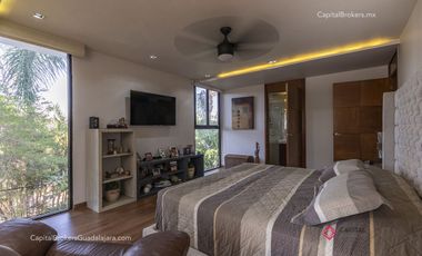Casa con alberca en venta en San Wenceslao Zapopan