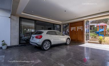 Casa con alberca en venta en San Wenceslao Zapopan