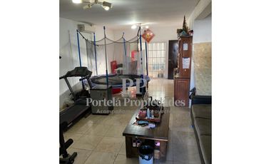 CHALET DE 5 AMBIENTES MORÓN
