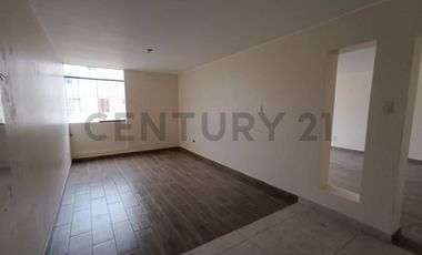 VENTA DE CASA EN LA PERLA CALLAO JUNTO AL PARQUE