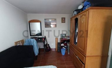 VENTA DE CASA EN LA PERLA CALLAO JUNTO AL PARQUE
