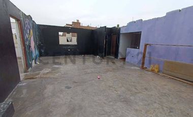 VENTA DE CASA EN LA PERLA CALLAO JUNTO AL PARQUE