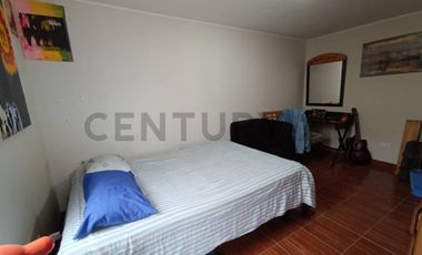 VENTA DE CASA EN LA PERLA CALLAO JUNTO AL PARQUE