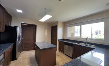 ALQUILER CASA EN TUCAN COUNTRY CLUB