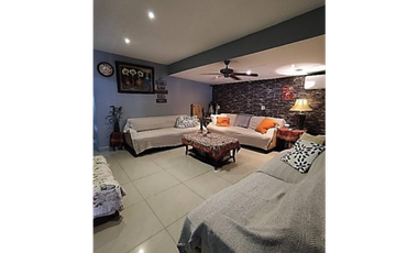 ARRAIJAN / VILLA DE NERY / 200M  / 5 HABITACION /PISCINA PRIVADA
