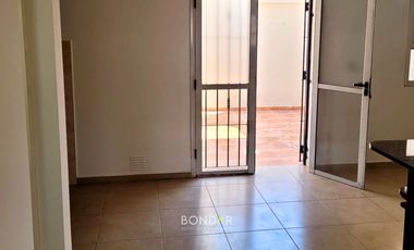 DUPLEX EN ALQUILER B° LAS PALMERAS- 3 dorm/ 2 Baños/ Cochera
