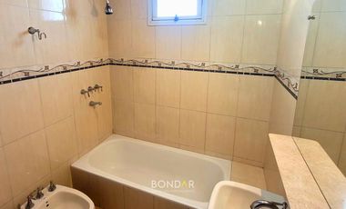 DUPLEX EN ALQUILER B° LAS PALMERAS- 3 dorm/ 2 Baños/ Cochera