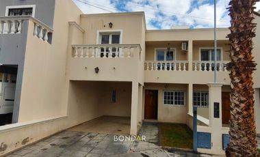 DUPLEX EN ALQUILER B° LAS PALMERAS- 3 dorm/ 2 Baños/ Cochera