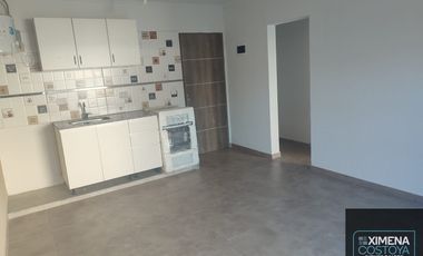 Departamento 2 Ambientes Con Patio Propio En Planta Baja